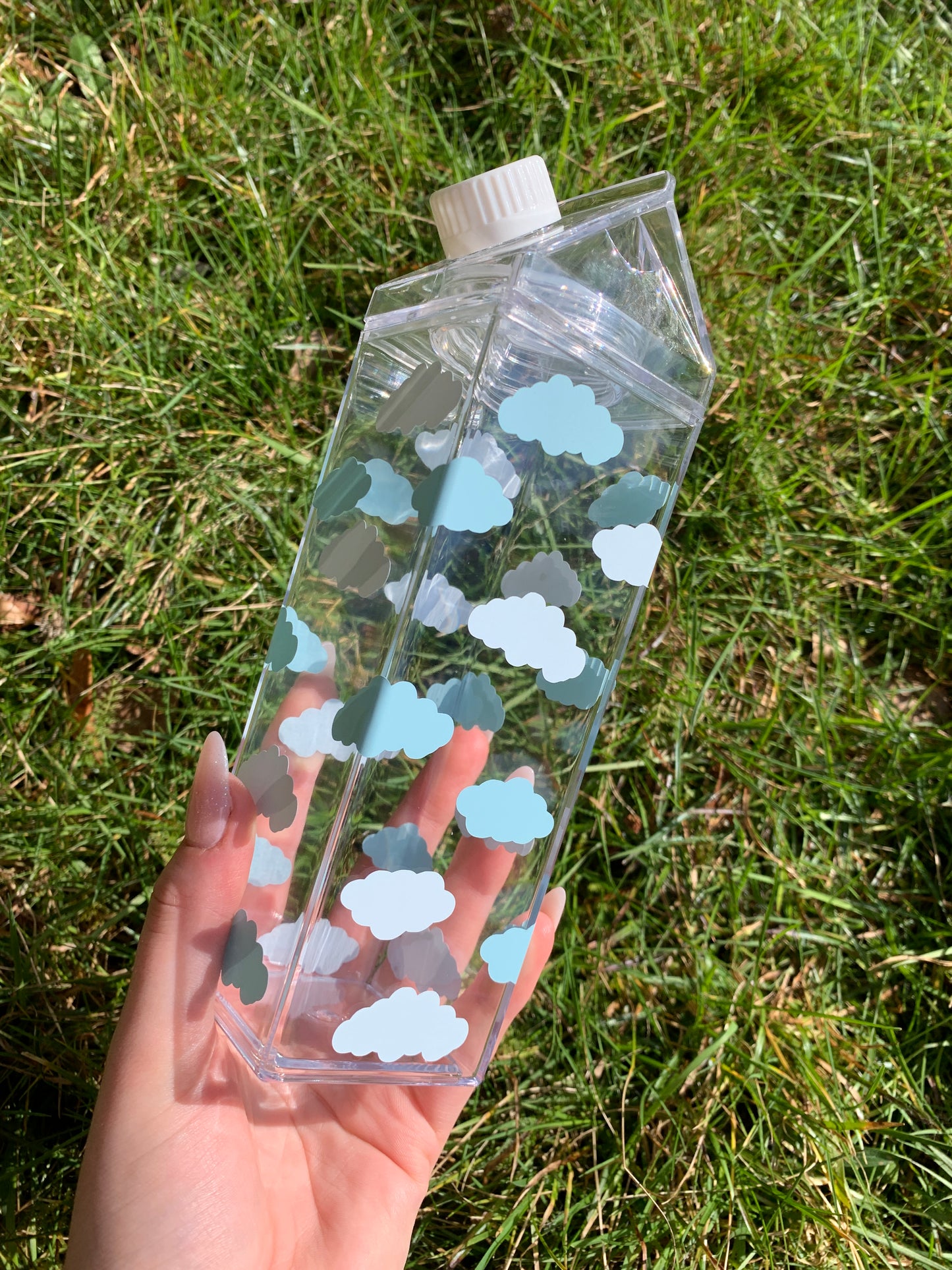 Cloud Pattern Acrylic Milk Carton Bottle 500ml