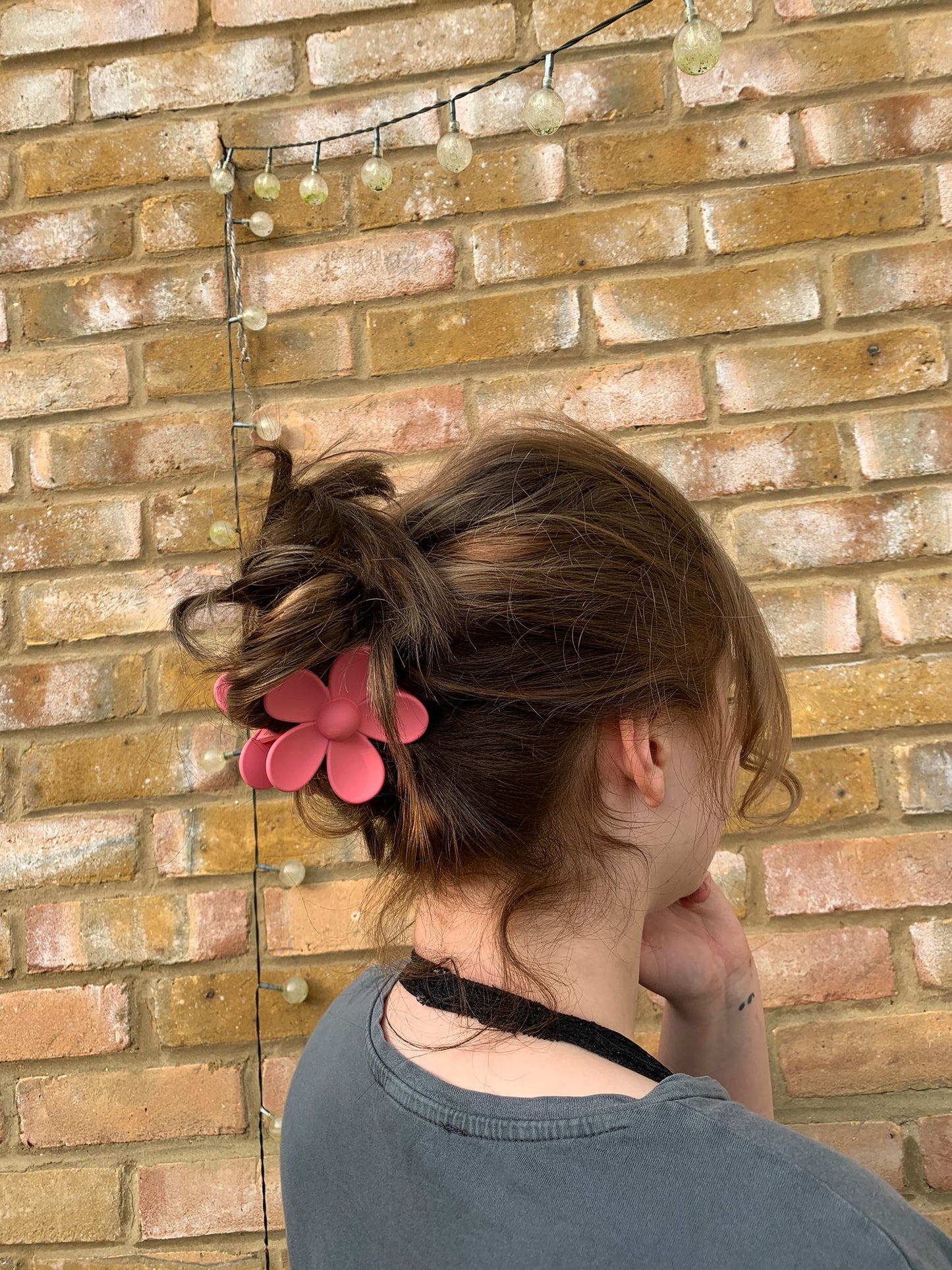 Hot Pink Retro Flower Claw Clip