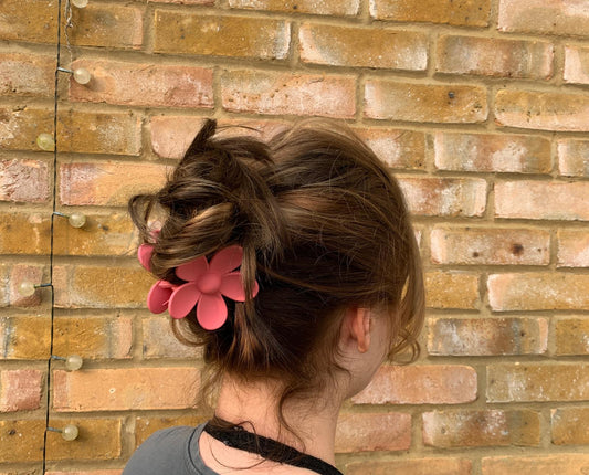 Hot Pink Retro Flower Claw Clip